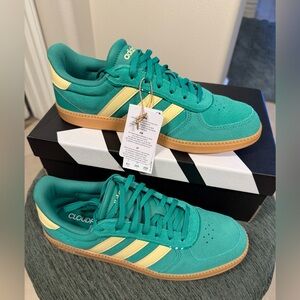 Adidas Breaknet Sleek Sneakers Green Gum Sole Cloudfoam 8.5 NWT Box JS5035